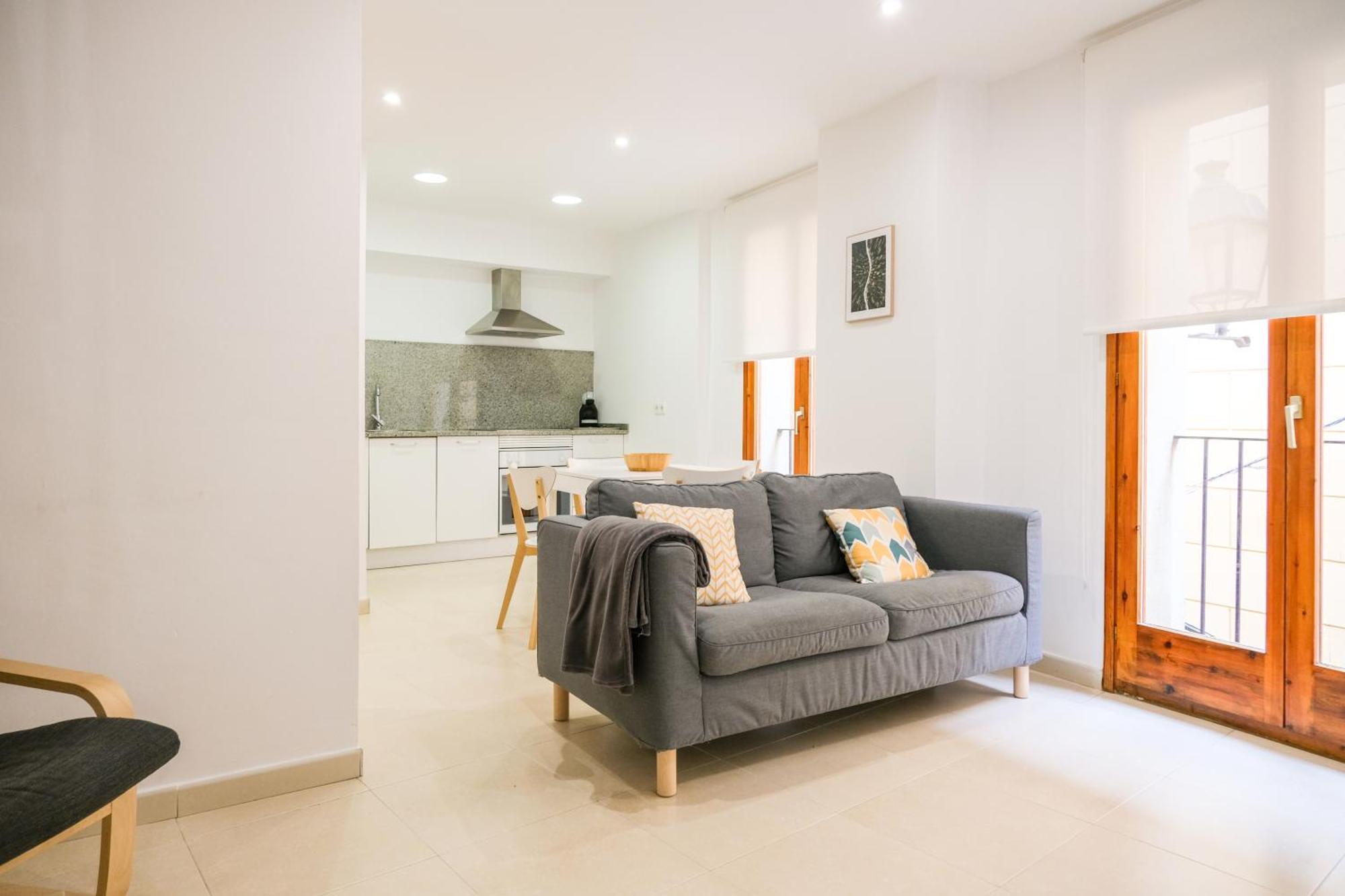 Апартаменты Ca Leudald 1 Descubre Besalu En Familia Экстерьер фото