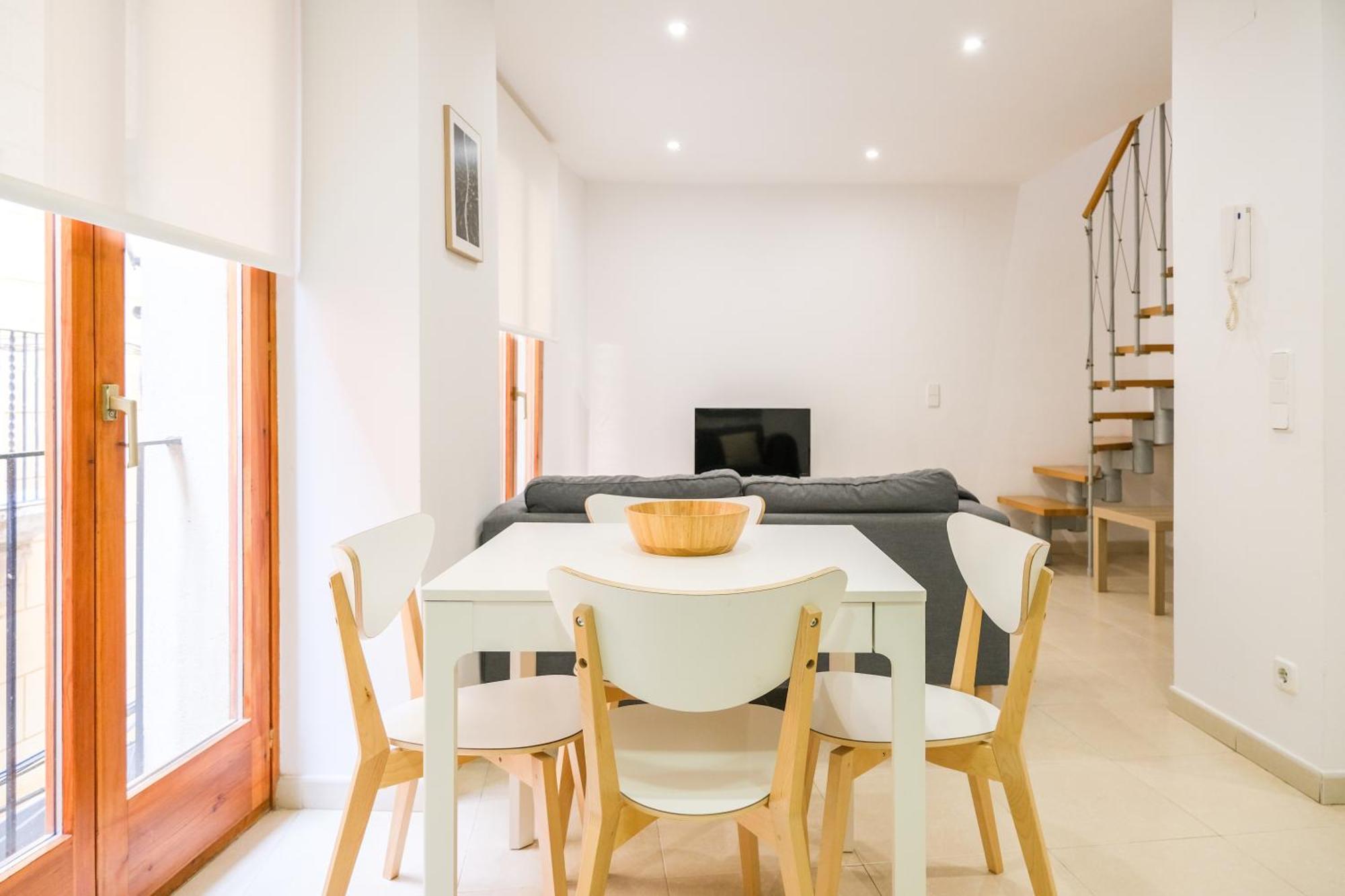 Апартаменты Ca Leudald 1 Descubre Besalu En Familia Экстерьер фото